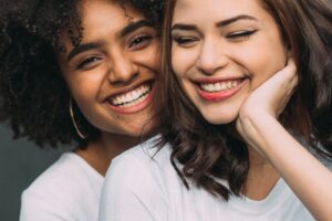 Read more about the article How Should I Choose A Cosmetic Dental Treatment?